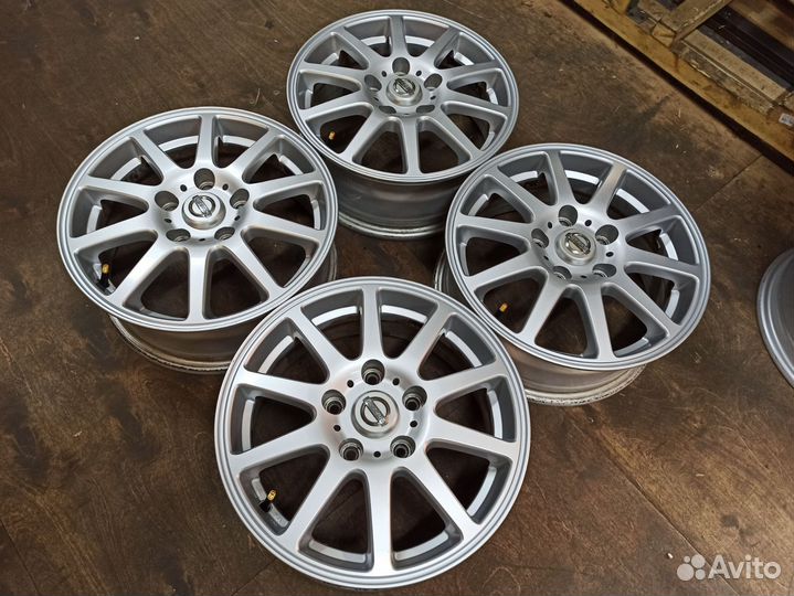 Диски 15 5х114,3 ET45 оригинал Ниссан из Японии