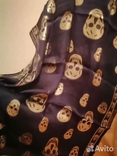 Шелковый шарф