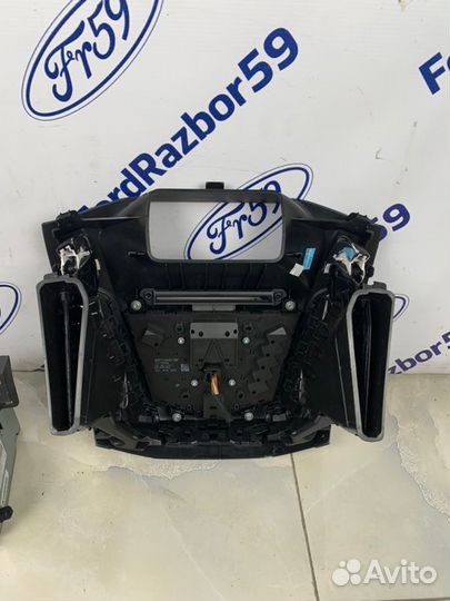 Магнитола Ford Focus 3 CB8 1.6 (pnda) 2011