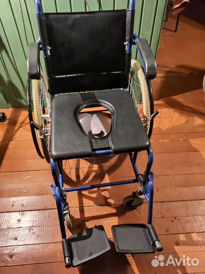 Две инвалидные коляски б/у