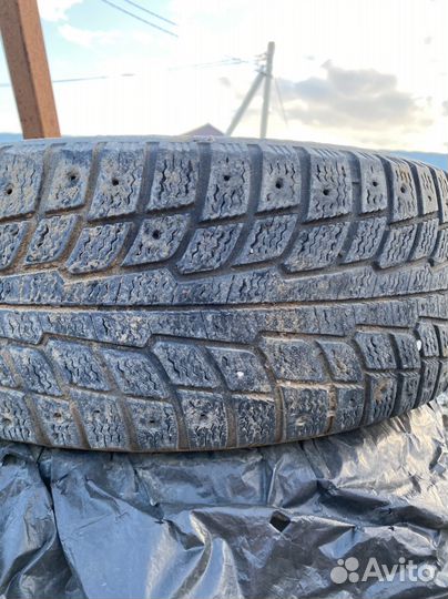 Michelin X-Ice North XIN2 215/65 R16