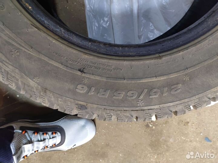 Viatti Bosco Nordico V-523 215/65 R16