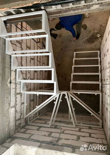 Перила деревянные с монтажем