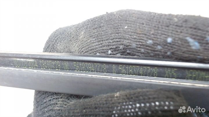 Молдинг стекла Volkswagen Passat 7, 2014