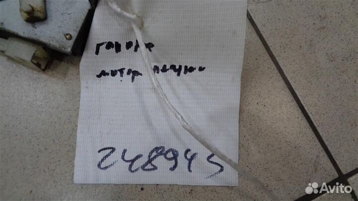 Моторчик заслонки отопителя Hyundai Galloper 1997