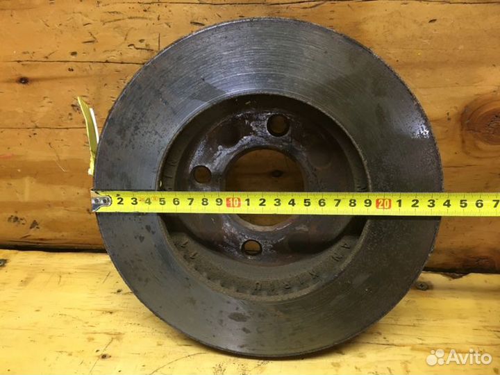 Диск тормозной передний правый Nissan Tiida C11