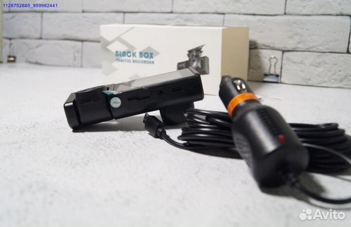 Видеорегистратор 3 камеры. Видеорегистратор