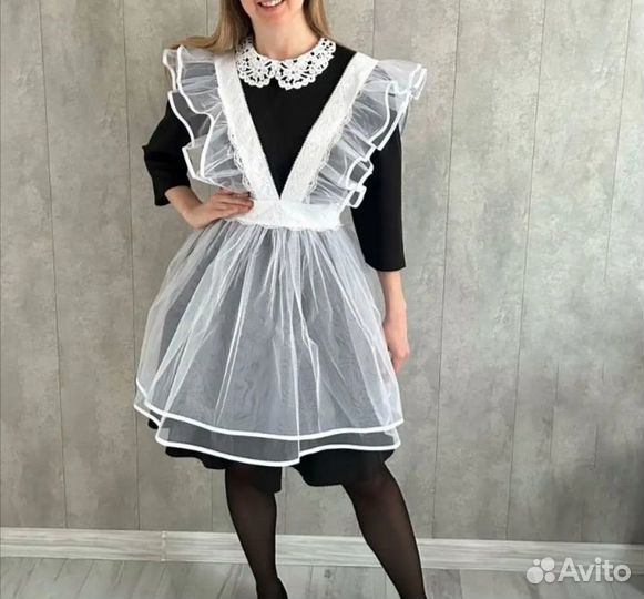 Белый школьный фартук