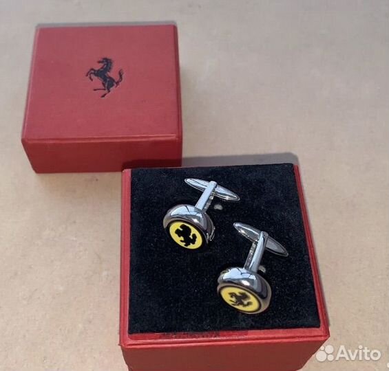 Запонки Ferrari