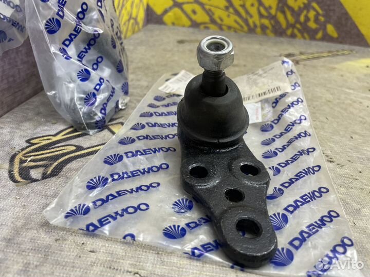Шаровая опора передняя Daewoo Nexia Espero Lanos