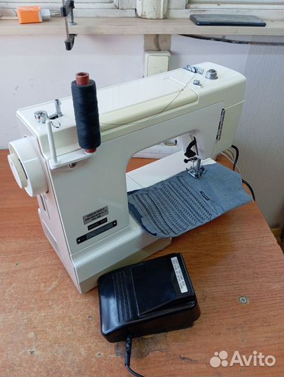 Швейная машина Janome бу
