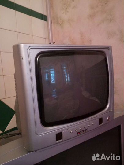 Телевизор бу и тумба