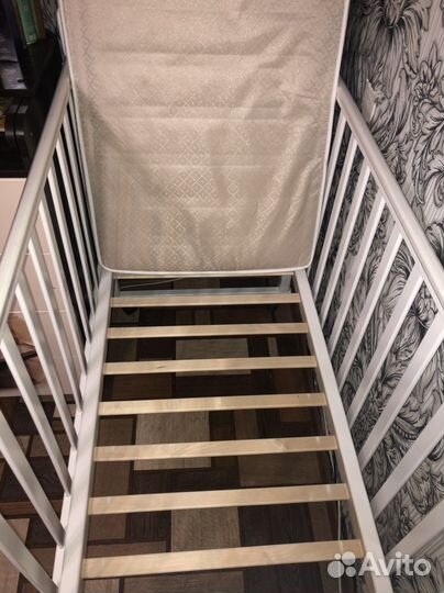 Детская кроватка