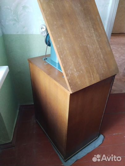 Швейная машинка чайка 2