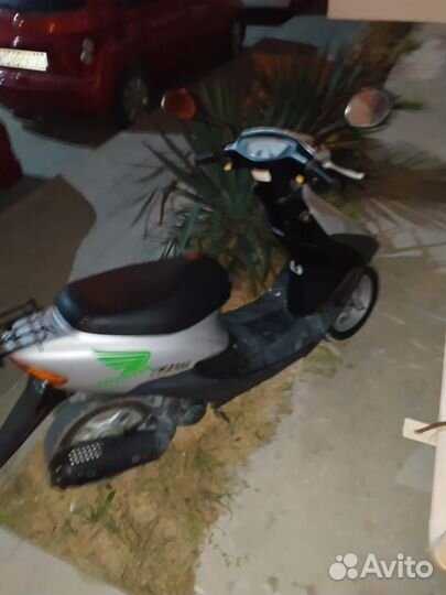 Скутер Honda dio