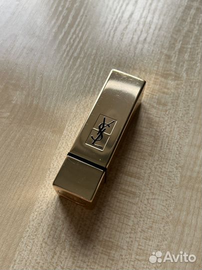 Помада yves saint laurent