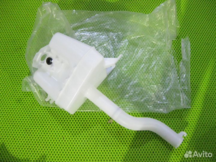 Бачок омывателя стекла Hyundai tucson / IX35 BH