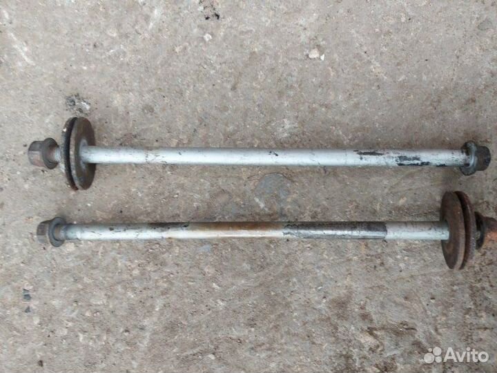 Болт рамы Toyota Land Cruiser Prado 150 1KD-FTV