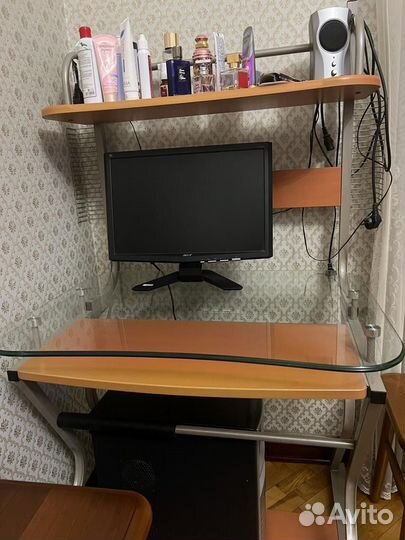 Компьютерный стол