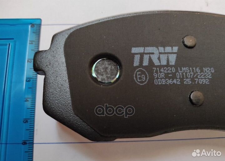 Колодки тормозные дисковые перед GDB3642 TRW