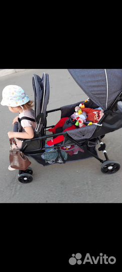 Коляска для погодок/ двойни