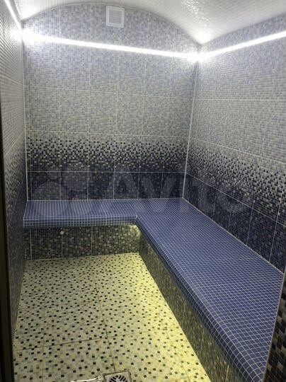 Коттедж 300 м² на участке 10 сот.