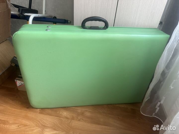 Кушетка для наращивания ресниц