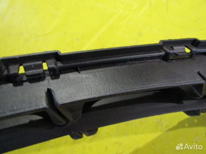 Решетка в бампер Hyundai Solaris 14-17 г 63589