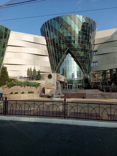 3-к. квартира, 87,5 м², 1/14 эт.