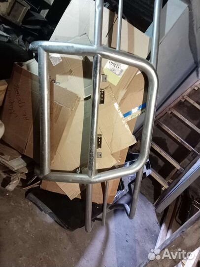 Кенгурятник на land cruiser 80