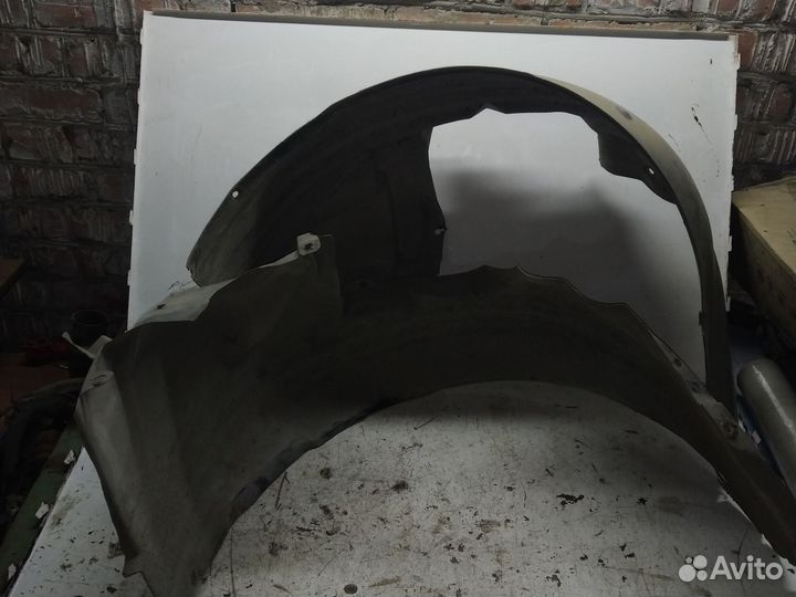 Подкрылок передний левый, правый Chevrolet Lacetti