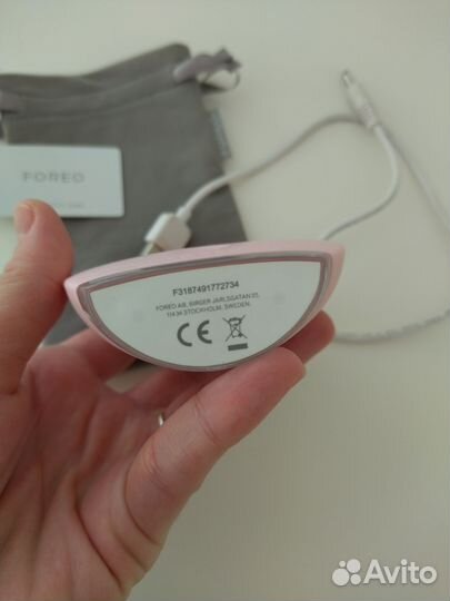 Щётка для очищения и массажа лица