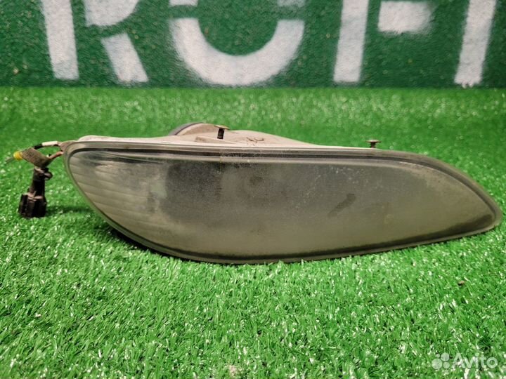 Фара противотуманная правая Toyota Camry 30