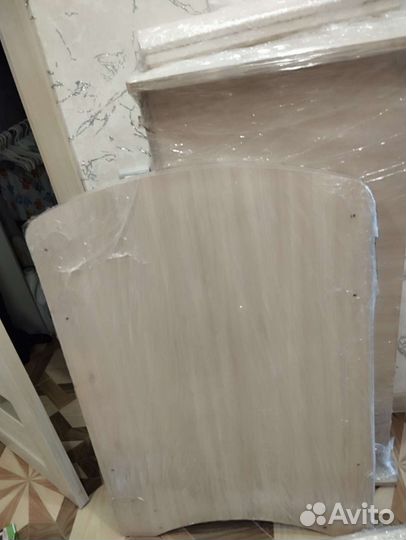 Детская кроватка с маятником