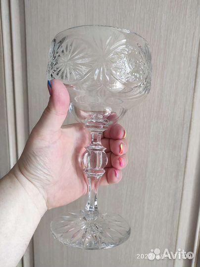 Конфетница, ваза на ножке