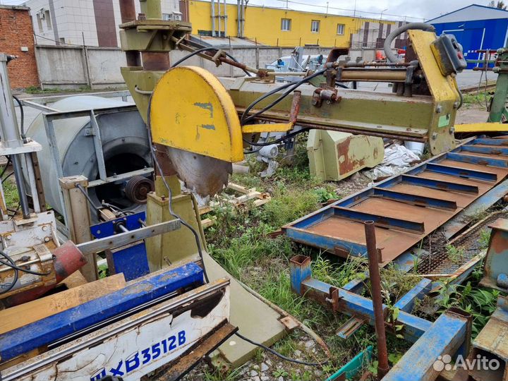 Торцовочный станок для бруса