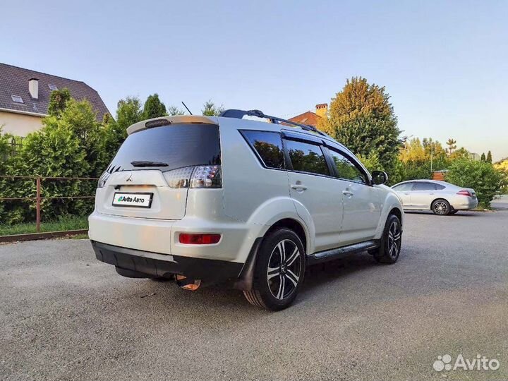 Mitsubishi Outlander 2.0 CVT, 2011, 195 000 км