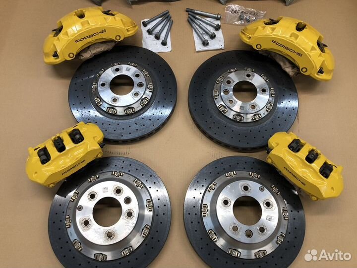Керамическая тормозная система Porsche