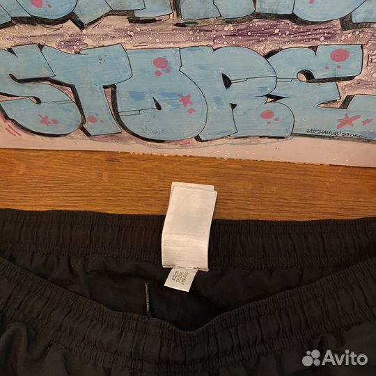 Нейлоновые штаны adidas