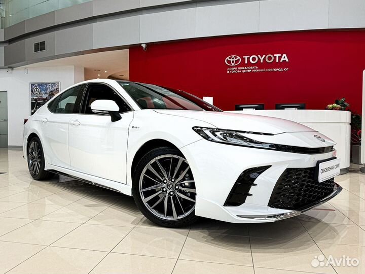 Toyota Camry 2.0 CVT, 2024