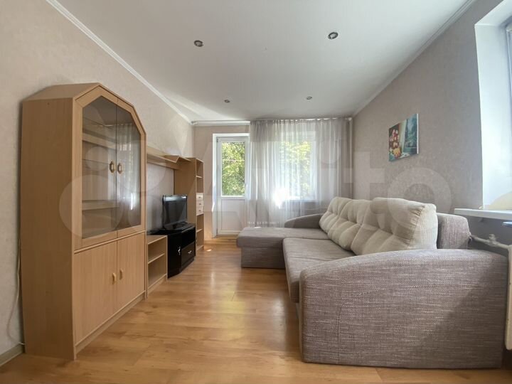 2-к. квартира, 50 м², 2/4 эт.