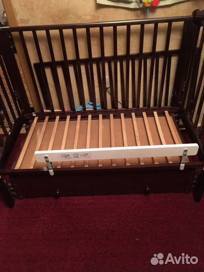Детская кроватка из дерева с 0 месяцев