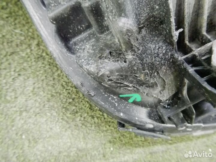 Фара левая Mercedes-Benz E-Class