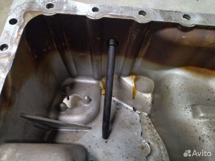 Поддон двигателя