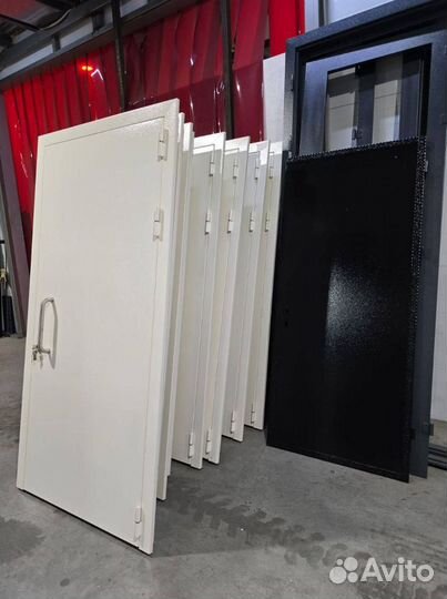 Металлическая дверь. Доставка/Монтаж/Установка