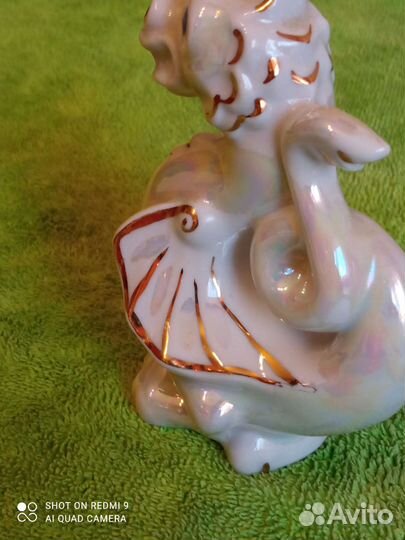 Фарфоровые статуэтки вербилки