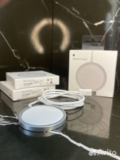 Беспроводная зарядка magsafe charger