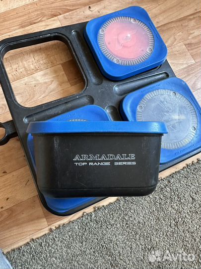 Стол Волжанка рыболовный под 4-ре контейнера