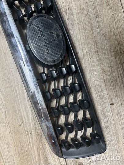 Решетка радиатора Toyota Rush