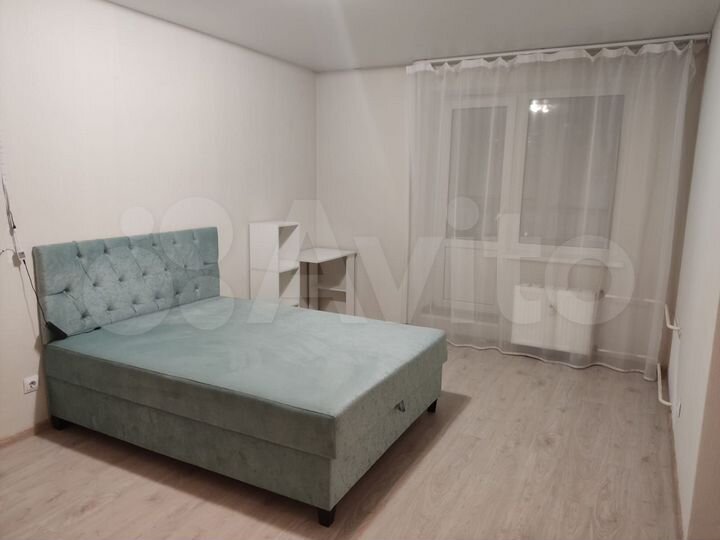 2-к. квартира, 65 м², 9/12 эт.